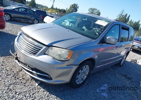 2015 Chrysler Town & Country Touring из США, поврежденный, VIN 2C4RC1BG9FR561214